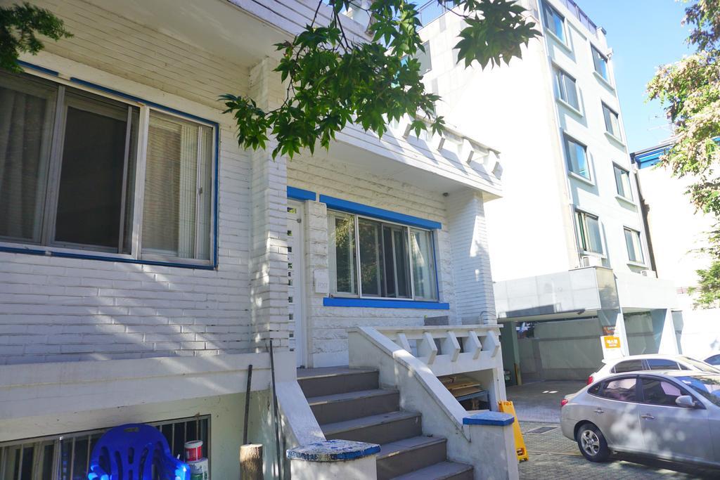 Tiara Guesthouse Seoul Bagian luar foto
