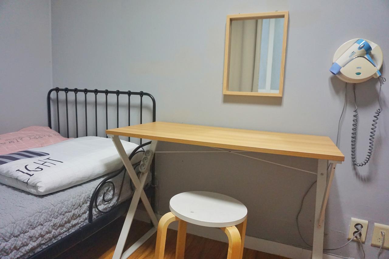 Tiara Guesthouse Seoul Bagian luar foto